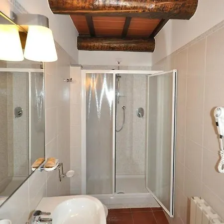 Castiglione Del Lago Sleeps 10 Pool Wifi