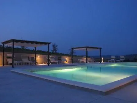 Castiglione Del Lago Sleeps 10 Pool Wifi Lejlighed